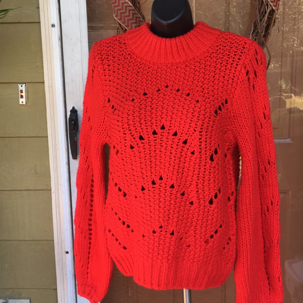 H&M Sweater NWT